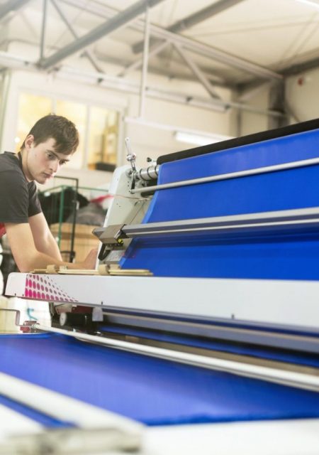 worker-working-in-fabric-industry-e1627088644946-pakcv60lh46g5ej6o5zdjdpojxcyv32m0a8s3s1ips